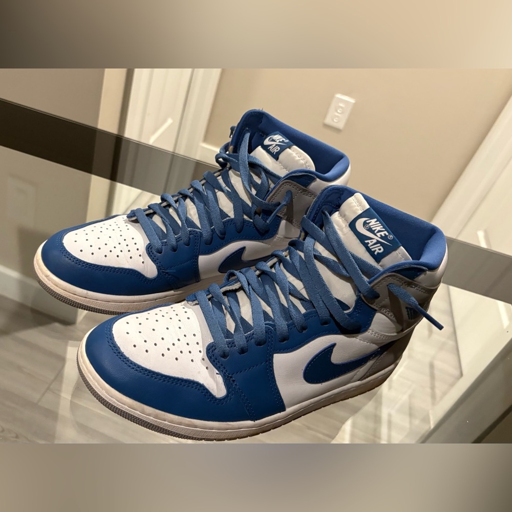 Nike Air Men's Sneakers in Blue and White
